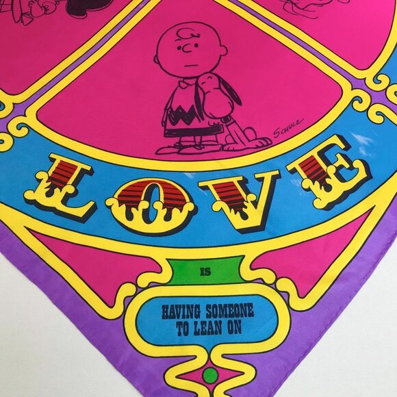 Vintage Scarf LOVE IS CHARLIE BROWN VALENTINES Peanuts Gang Snoopy - Picture 3 of 6
